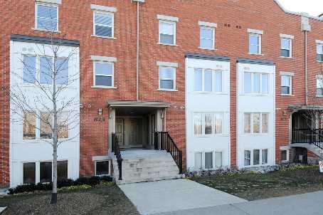 th 1 - 823 Dundas St E, Townhouse with 2 bedrooms, 1 bathrooms and 1 parking in Toronto ON | Image 1