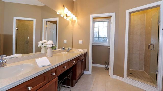 29 Basswood Circ, House detached with 5 bedrooms, 4 bathrooms and 6 parking in Oro Medonte ON | Image 13