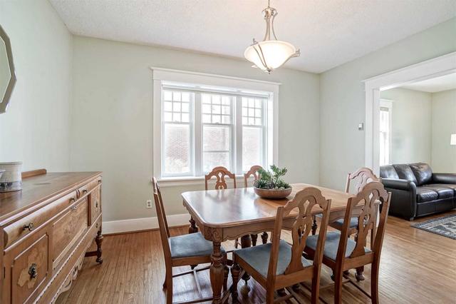 286 Sydney St, House detached with 3 bedrooms, 3 bathrooms and 2 parking in Milton ON | Image 2