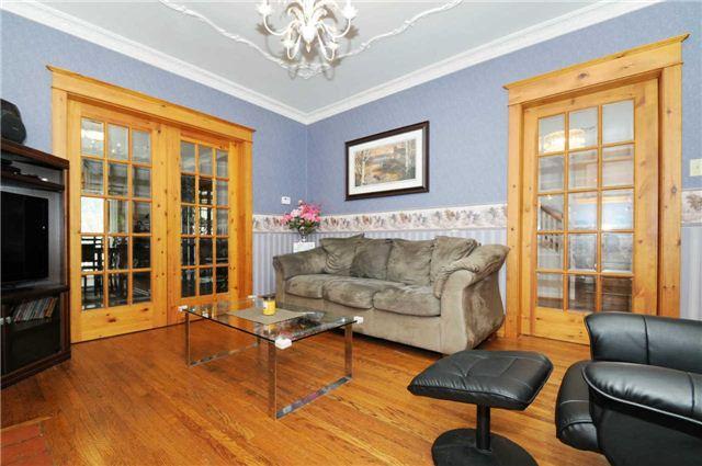 333 Athol St E, House detached with 3 bedrooms, 3 bathrooms and 2 parking in Oshawa ON | Image 5
