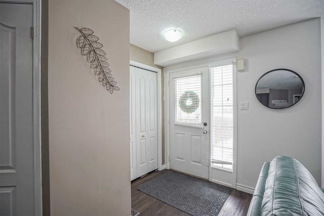 45 Montgomery Blvd, House attached with 3 bedrooms, 2 bathrooms and 3 parking in Orangeville ON | Image 17