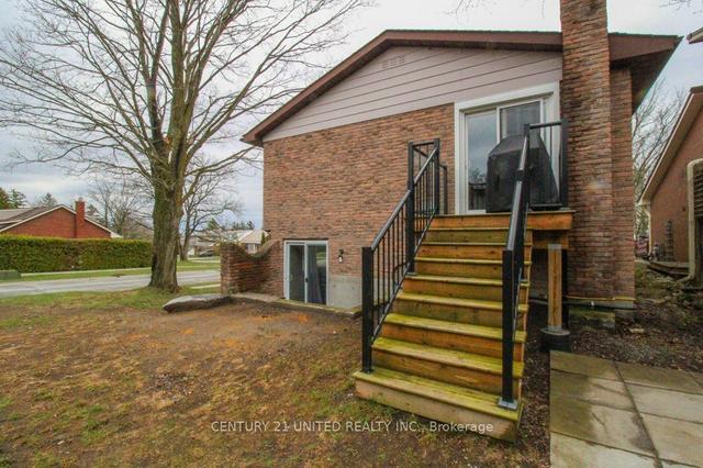 1597 Wedgewood Pl, House detached with 3 bedrooms, 2 bathrooms and 3 parking in Peterborough ON | Image 28