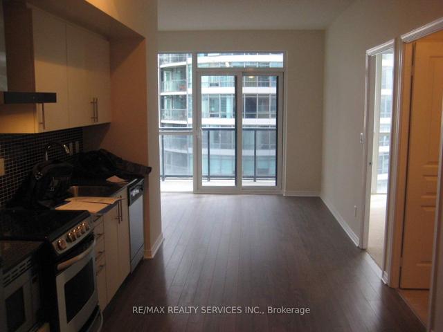 2204 - 352 Front St W, Condo with 1 bedrooms, 1 bathrooms and 0 parking in Toronto ON | Image 4