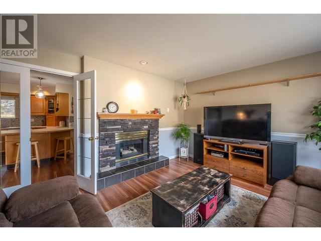 137 - 1458 Penticton Avenue, House attached with 3 bedrooms, 1 bathrooms and 1 parking in Penticton BC | Image 7