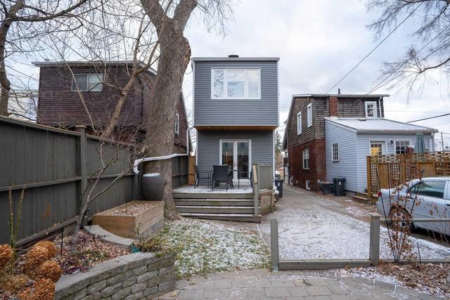 216 Queensdale Ave, House detached with 3 bedrooms, 2 bathrooms and 1 parking in Toronto ON | Image 19