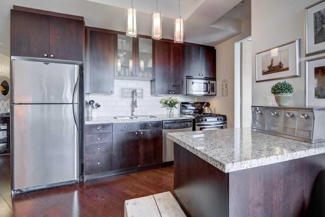929 - 1 Shaw St, Condo with 2 bedrooms, 2 bathrooms and 1 parking in Toronto ON | Image 8