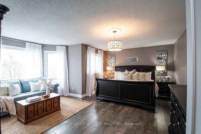 819 Regal Cres, House detached with 4 bedrooms, 5 bathrooms and 4 parking in Pickering ON | Image 9