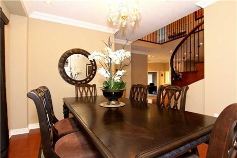 3297 Topeka Dr, House detached with 5 bedrooms, 4 bathrooms and 2 parking in Mississauga ON | Image 9