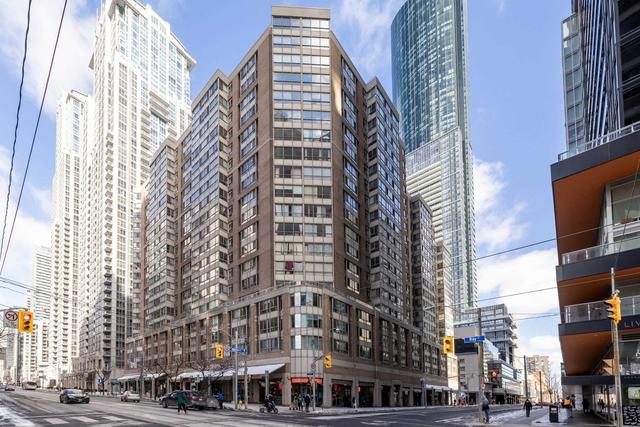 419 - 711 Bay St, Condo with 2 bedrooms, 2 bathrooms and 1 parking in Toronto ON | Image 9