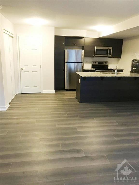 205 Zenith Private, House attached with 2 bedrooms, 2 bathrooms and 1 parking in Ottawa ON | Image 2