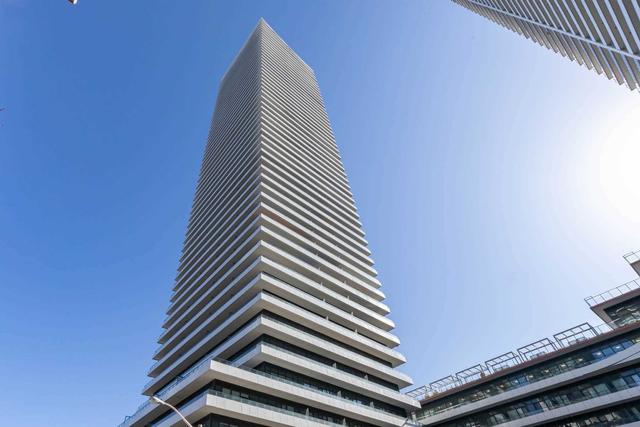 542 - 20 Shore Breeze Dr, Condo with 1 bedrooms, 1 bathrooms and 1 parking in Toronto ON | Image 1