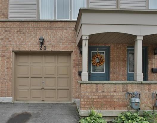 21 Spraggins Lane, Townhouse with 3 bedrooms, 2 bathrooms and 1 parking in Ajax ON | Image 1