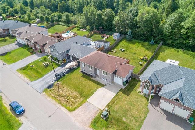 661 Fairview Avenue S, House detached with 4 bedrooms, 2 bathrooms and 3 parking in Laurentian Valley ON | Image 27