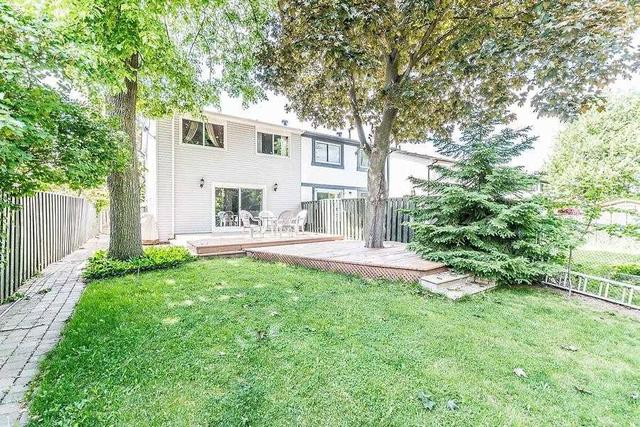 6771 Segovia Rd, House semidetached with 3 bedrooms, 4 bathrooms and 5 parking in Mississauga ON | Image 24