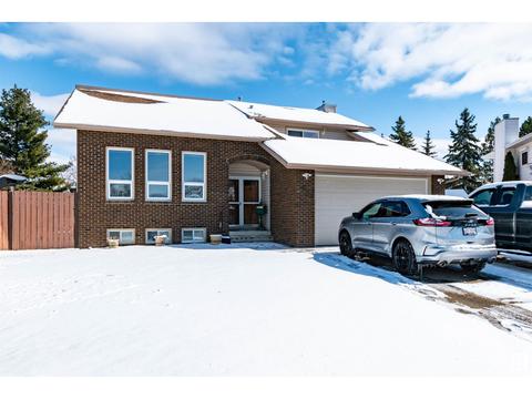 1863 35 St Nw, House detached with 3 bedrooms, 3 bathrooms and 6 parking in Edmonton AB | Card Image