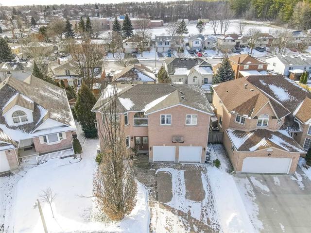 49 Abbeywood Cres, House detached with 4 bedrooms, 4 bathrooms and 4 parking in Guelph ON | Image 23