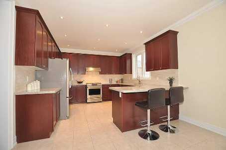 19 Franmar Rd, House detached with 5 bedrooms, 4 bathrooms and 4 parking in Brampton ON | Image 3