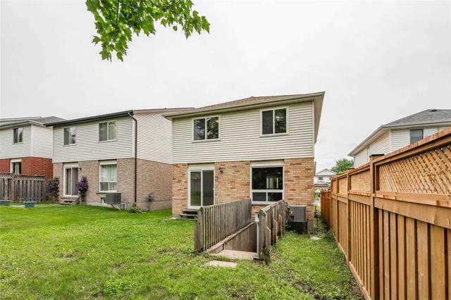 35 Moss Pl, House detached with 3 bedrooms, 3 bathrooms and 3 parking in Guelph ON | Image 31
