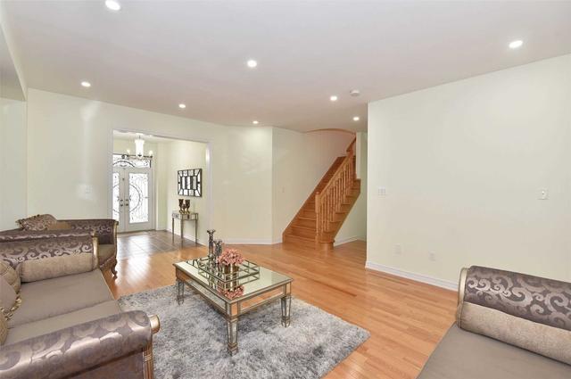 30 Coakwell Dr S, House detached with 4 bedrooms, 4 bathrooms and 4 parking in Markham ON | Image 40