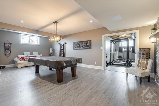 1954 Cedarlakes Way, House detached with 5 bedrooms, 4 bathrooms and 8 parking in Ottawa ON | Image 21