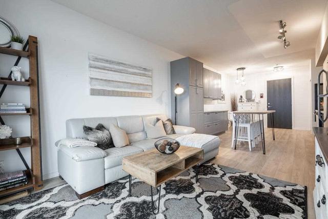 2014 - 105 The Queensway, Condo with 1 bedrooms, 1 bathrooms and 1 parking in Toronto ON | Image 2