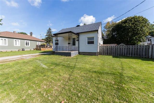 1181 Church St, House detached with 2 bedrooms, 1 bathrooms and 6 parking in Clarington ON | Image 1