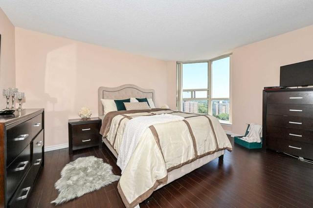 lph 16 - 2466 Eglinton Ave E, Condo with 3 bedrooms, 2 bathrooms and 2 parking in Toronto ON | Image 5