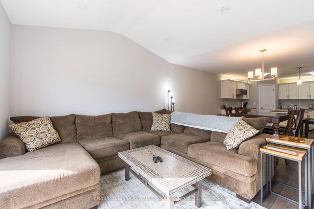 21 Lehtinen Cres, House semidetached with 2 bedrooms, 3 bathrooms and 6 parking in Belleville ON | Image 6