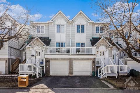 80 Castlegreen Private, Townhouse with 3 bedrooms, 3 bathrooms and 2 parking in Ottawa ON | Card Image