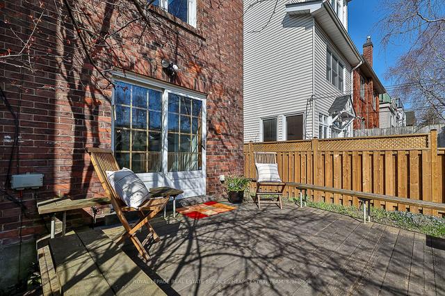 125 Chester Ave, House detached with 4 bedrooms, 3 bathrooms and 2 parking in Toronto ON | Image 32