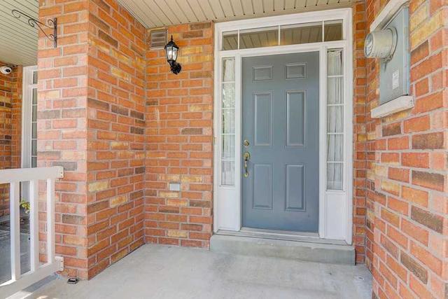 27 Edgley Crt, House attached with 3 bedrooms, 4 bathrooms and 3 parking in Ajax ON | Image 12