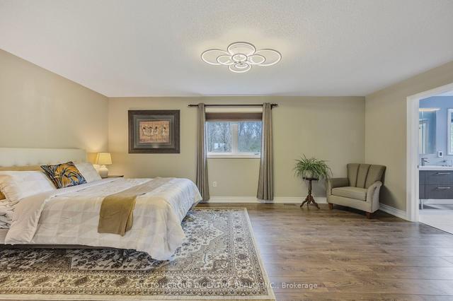23 Pepin Crt, House detached with 4 bedrooms, 4 bathrooms and 9 parking in Barrie ON | Image 19