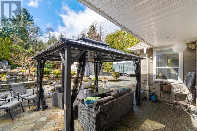 7739 Clark Dr, House detached with 4 bedrooms, 3 bathrooms and 3 parking in Lantzville BC | Image 30