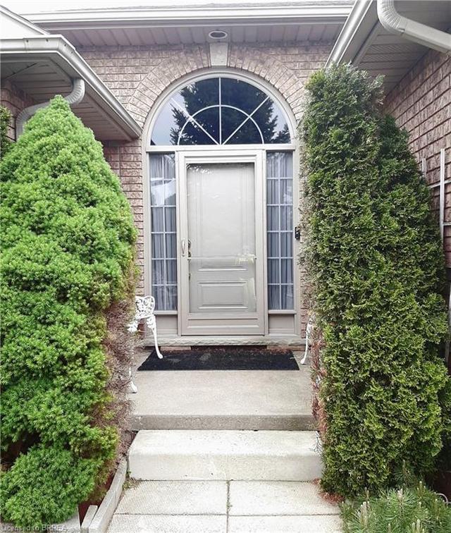 65 Daugaard Avenue, House detached with 3 bedrooms, 2 bathrooms and 4 parking in Brant ON | Image 3
