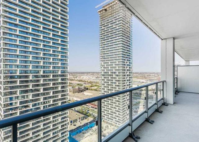 3301 - 5 Buttermill Ave, Condo with 2 bedrooms, 2 bathrooms and 1 parking in Vaughan ON | Image 10