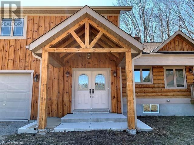 58 Natures Trail, House detached with 7 bedrooms, 3 bathrooms and null parking in Wasaga Beach ON | Image 2