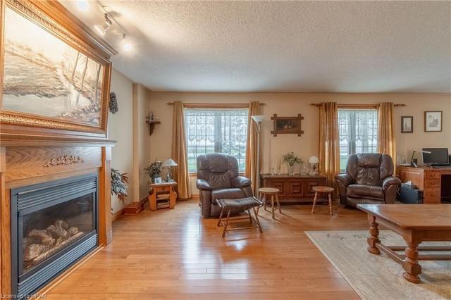2853 Road 164, House detached with 3 bedrooms, 2 bathrooms and 12 parking in West Perth ON | Image 3