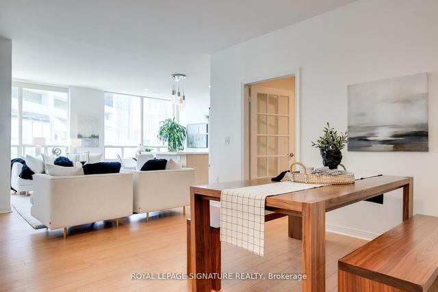 ph7 - 1 Aberfoyle Cres, Condo with 1 bedrooms, 1 bathrooms and 1 parking in Toronto ON | Image 3