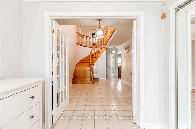 131 Zinnia Pl, House detached with 4 bedrooms, 4 bathrooms and 6 parking in Vaughan ON | Image 33