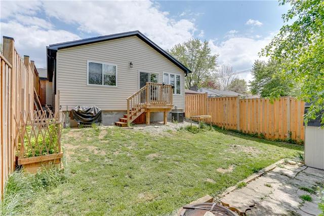 238 Ridgewood Crescent, House detached with 2 bedrooms, 1 bathrooms and null parking in London ON | Image 19