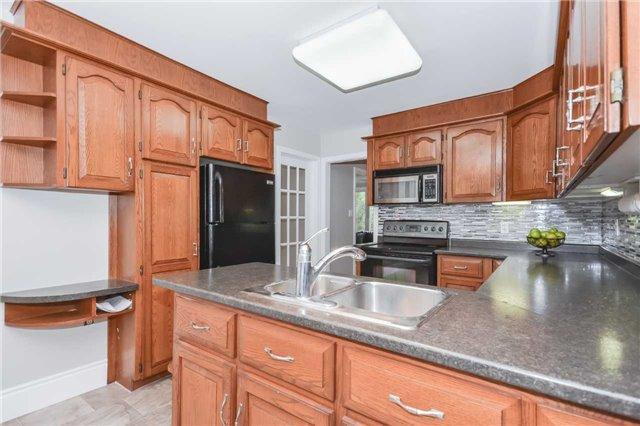 7 Bridlewood Dr, House detached with 4 bedrooms, 3 bathrooms and 4 parking in Guelph ON | Image 7
