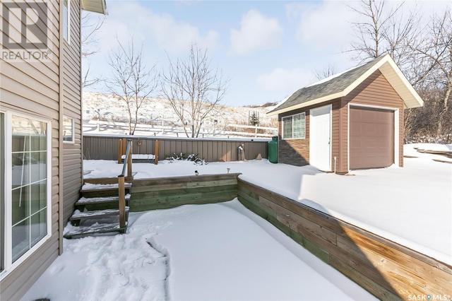 8 Alice Crescent, House detached with 2 bedrooms, 1 bathrooms and null parking in North Grove SK | Image 2