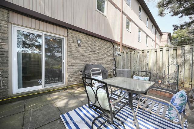 33 - 6449 Glen Erin Dr, Townhouse with 3 bedrooms, 2 bathrooms and 2 parking in Mississauga ON | Image 25