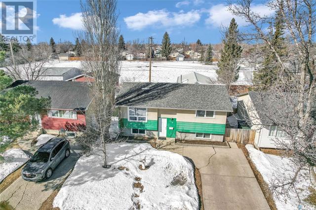 314 113th Street W, House detached with 4 bedrooms, 2 bathrooms and null parking in Saskatoon SK | Image 2