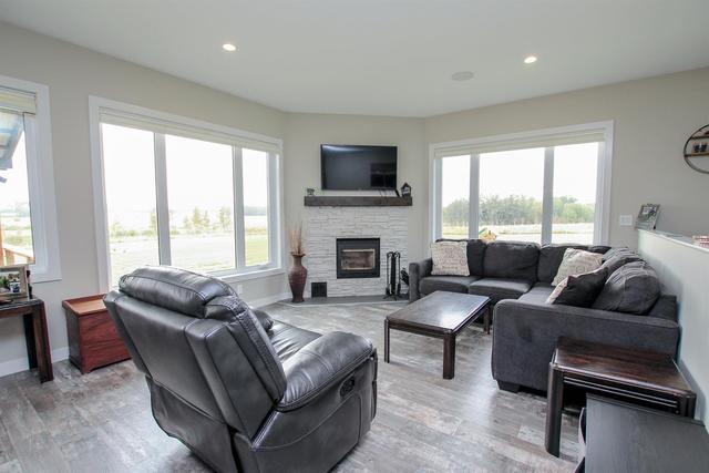 36080 Range Road 270, House detached with 3 bedrooms, 2 bathrooms and 10 parking in Red Deer County AB | Image 10