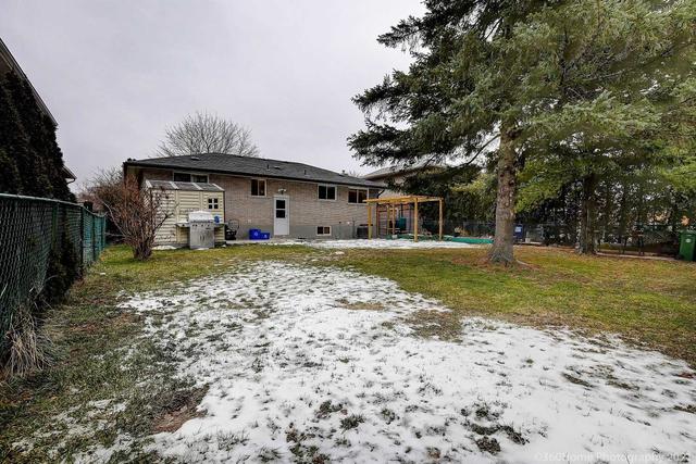 166 Delmar Dr, House detached with 3 bedrooms, 3 bathrooms and 3 parking in Hamilton ON | Image 7