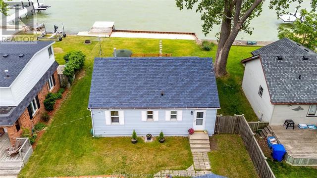9502 St. Clair Road, House detached with 2 bedrooms, 1 bathrooms and null parking in Lakeshore ON | Image 33