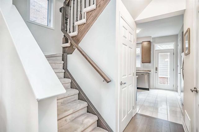 43 Jolly Way, House attached with 3 bedrooms, 3 bathrooms and 2 parking in Toronto ON | Image 6