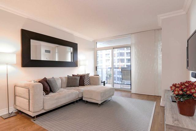 1001 - 880 Grandview Way, Condo with 3 bedrooms, 2 bathrooms and 1 parking in Toronto ON | Image 3