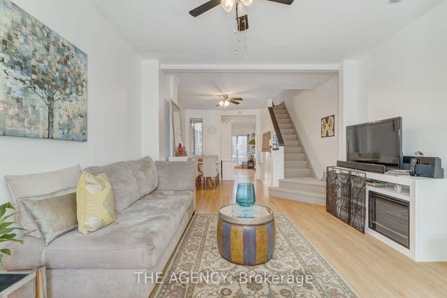 117 Trinity St, House attached with 2 bedrooms, 2 bathrooms and 0 parking in Toronto ON | Image 33